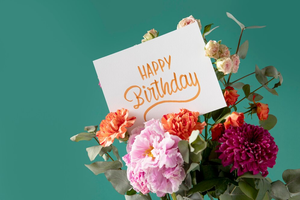 What Flowers To Get For Birthdays: 10 Birthday Favourites!