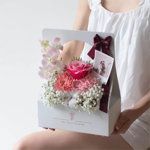 Flowers For A First Date Singapore | Same-Day Delivery